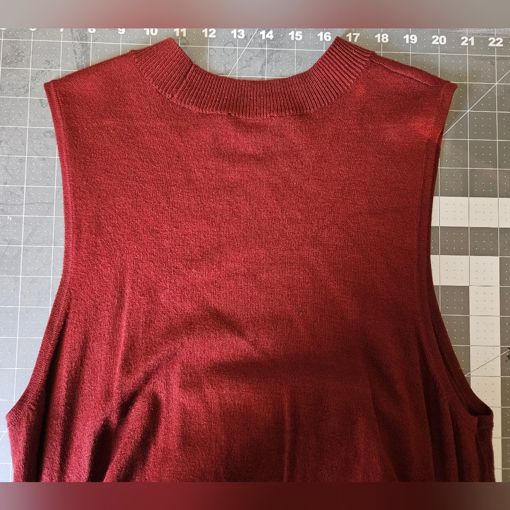 Express Burgundy Sleeveless Mock Neck Bodycon Midi Dress w/ Ruched Detailing - Picture 6 of 9